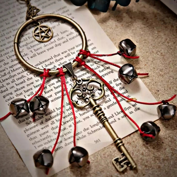 SOLD IN MOONGODDESS7 CLOSET - Picture 4 of 6